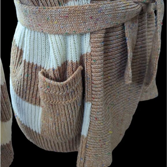 Vintage 70s Sears tan and‎ white striped rainbow cardigan sweater - Picture 5 of 10